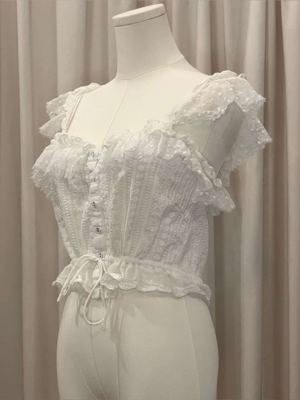 ASTR The Label Adela White Lace Ruffle Crop Top Size XS Cotton